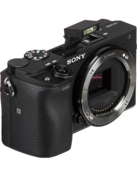 Alpha 6400 + SEL-P 16-50mm f/3.5-5.6 OSS II Nera